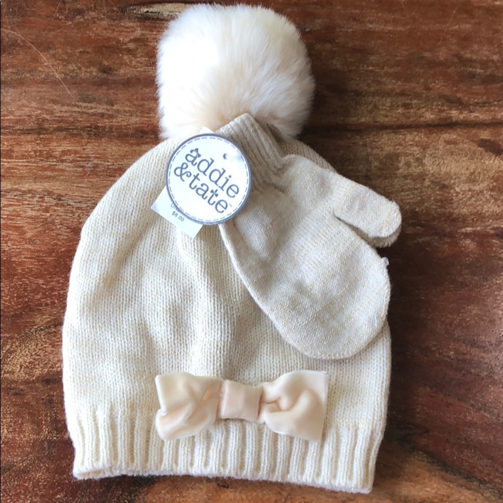 Addie & Tate Toddler hat and mitten set